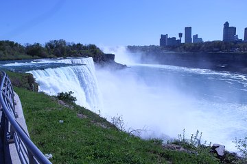 Niagara Falls gåtur i parken